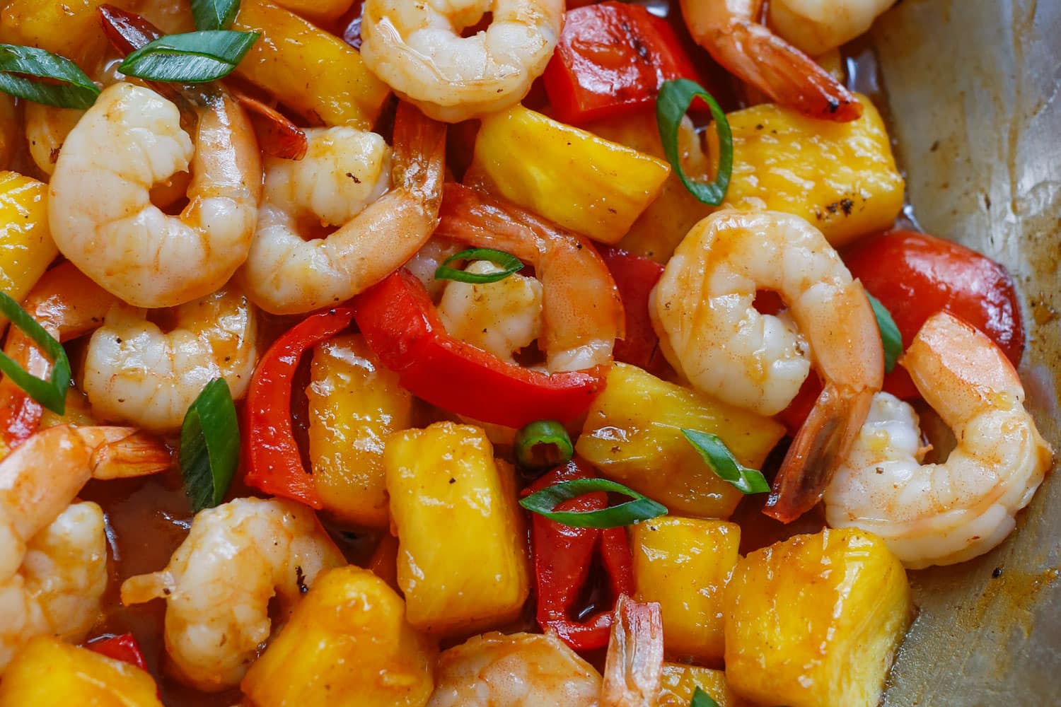 Sweet & Tangy Skillet Pineapple Shrimp Stir Fry: Quick Meal